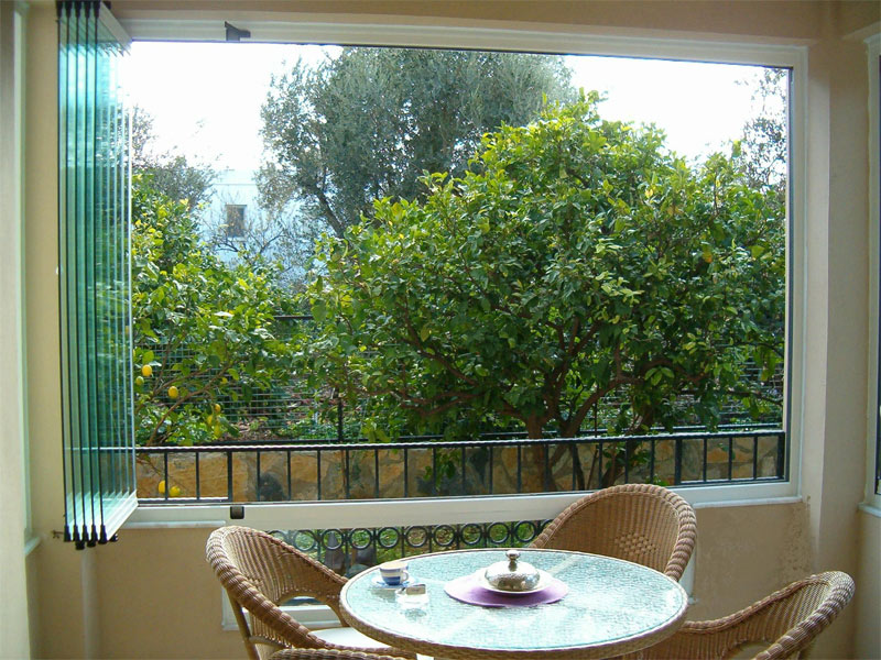 Türkmenoglu 
 Yapı