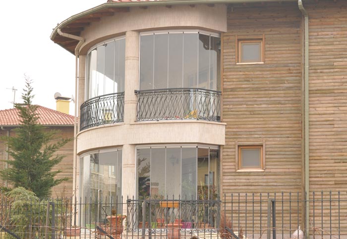 Türkmenoglu 
 Yapı